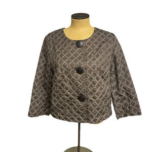 J.Jill light weight blazer with 3 large buttons.      size MP